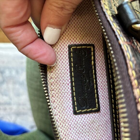 Dooney & Bourke Vintage Crocodile crossbody handle bag.  Dark brown - GUC. - Picture 13 of 13